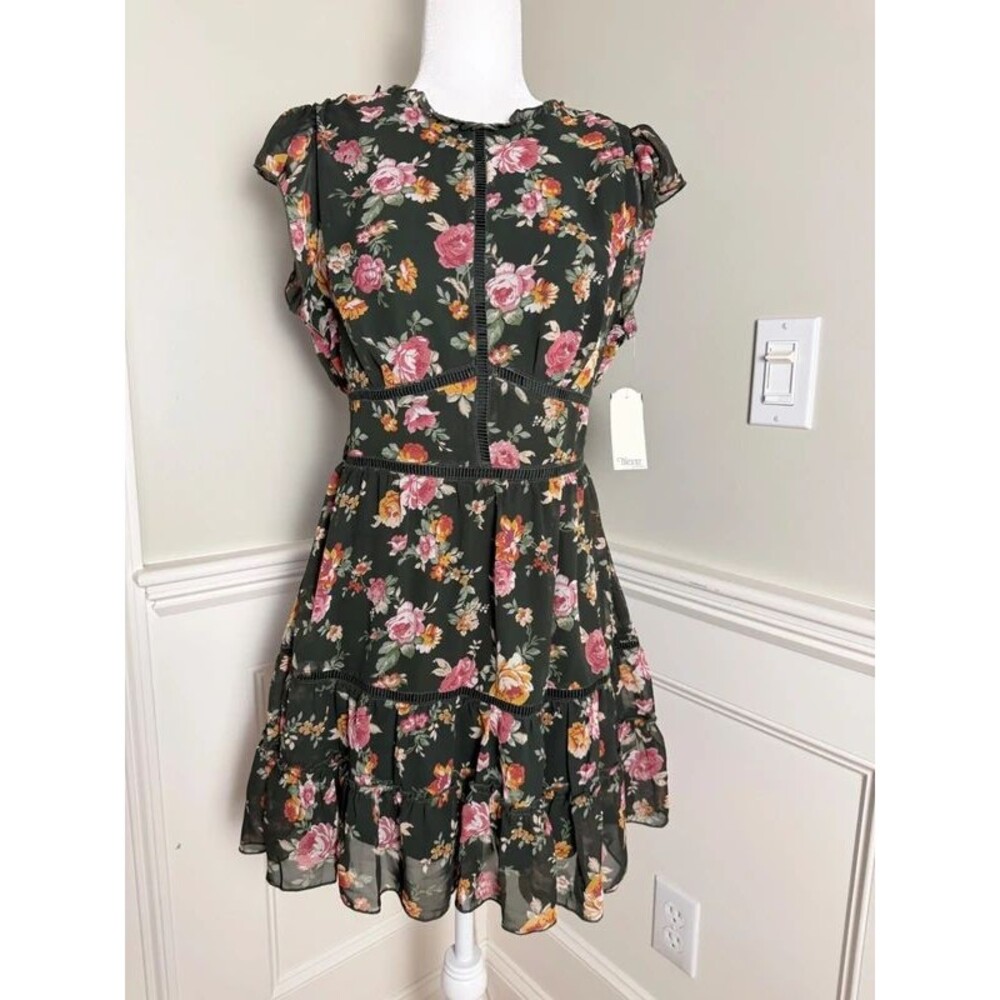 Trixxi Los Angeles Dark Green Fall Floral Ruffle Dress Size L NWT